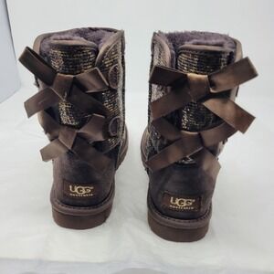 Ugg Bailey Bow Leopard Gold Glam Sheepskin Boots Sz 5 Winter Bling Metallic Calf